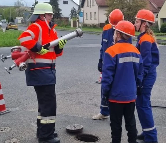 2023-05-02 12_15_21-Feuerwehr Gänheim (@feuerwehrgaenheim) _ Instagram.png